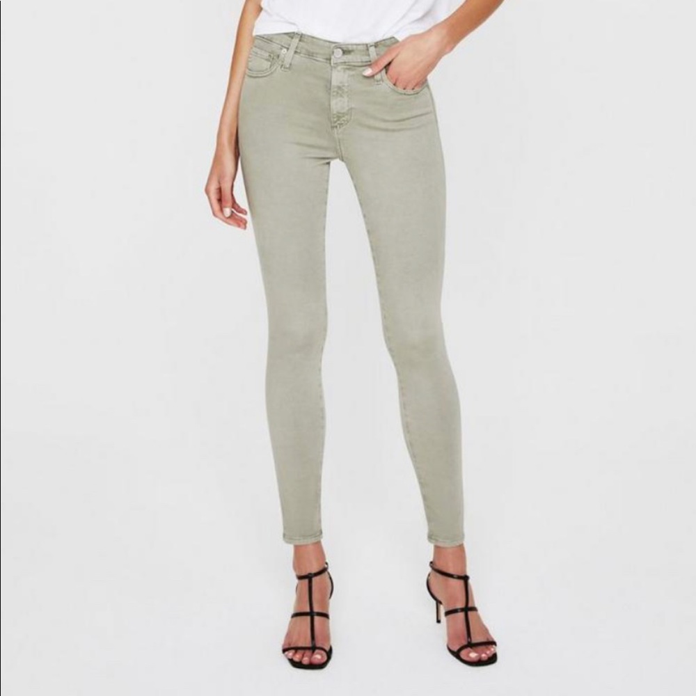 NEVER WORN Tags still on ZARA skinny jeans in khaki/green